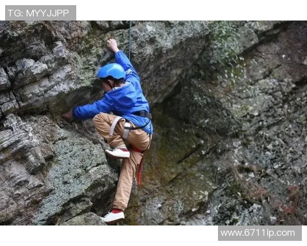 攀岩之巅：深入成都攀岩队的力量与激情探秘之旅