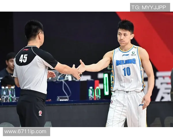 刘晓宇的篮球之路从青涩少年到职业赛场的辉煌历程与心路历程解析