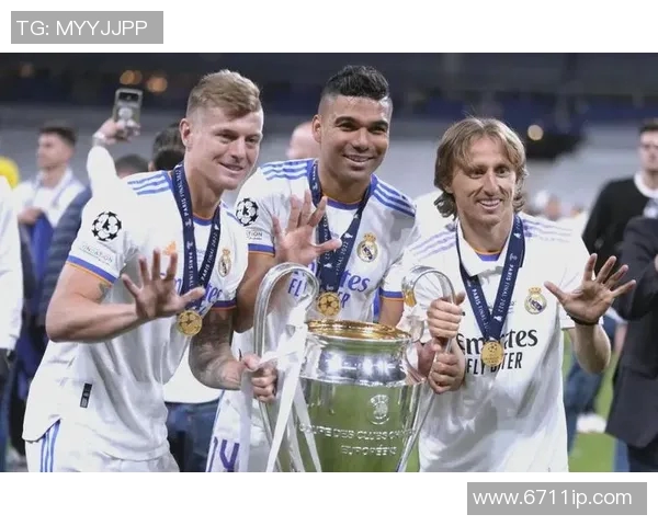 卡塞米罗的足球之路：从巴西小将到欧洲豪门的中场核心