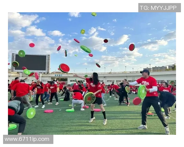 飞盘竞技新视角：深入解析北京飞盘队的战术布局与团队协作